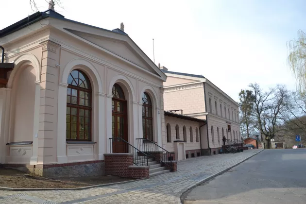 Dworzec PKP w Obornikach Śl. po modernizacji
